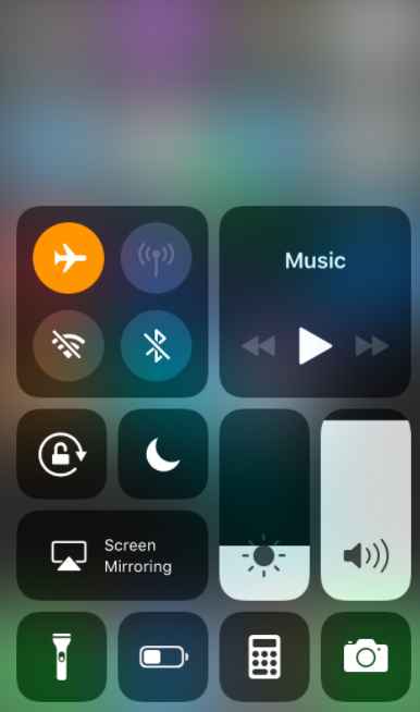 Activer le mode avion pour masquer l'emplacement sur iPhone