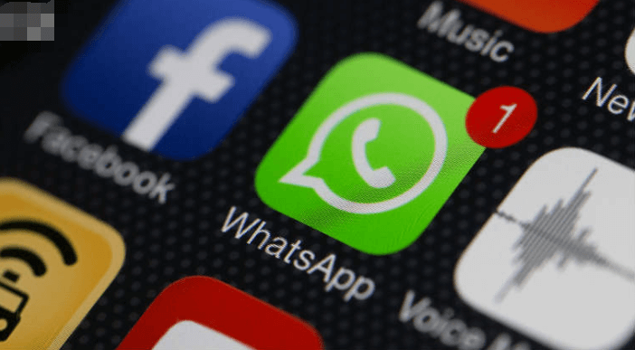 Où sont stockés les messages WhatsApp