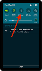 Activez la fonction Bluetooth pour transférer les numéros de téléphone vers S8
